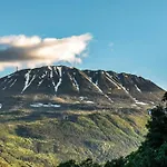 Luxurious 4 Bedroom Mountain With Gaustatoppen View