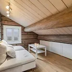 Luxurious 4 Bedroom Mountain With Gaustatoppen View