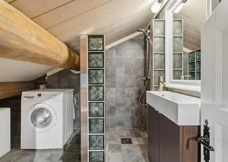 Luxurious 4 Bedroom Mountain With Gaustatoppen View Casa vacanze *