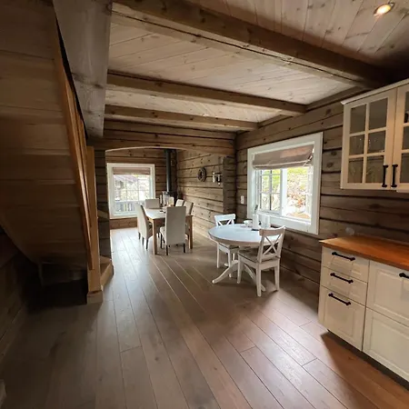 Feriehus Luxurious 4 Bedroom Mountain With Gaustatoppen View *