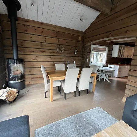 Feriehus Luxurious 4 Bedroom Mountain With Gaustatoppen View