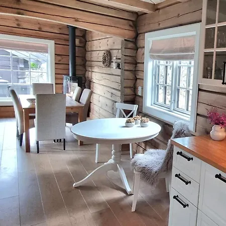 Feriehus Luxurious 4 Bedroom Mountain With Gaustatoppen View *
