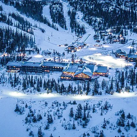 Luxurious 4 Bedroom Mountain With Gaustatoppen View *