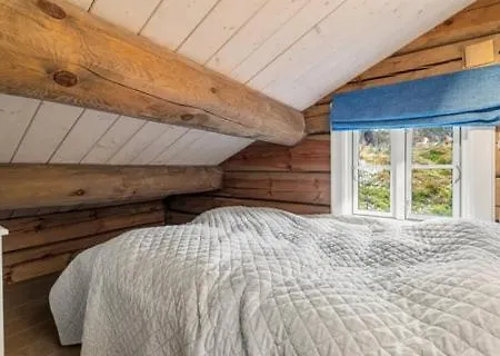 Luxurious 4 Bedroom Mountain With Gaustatoppen View *